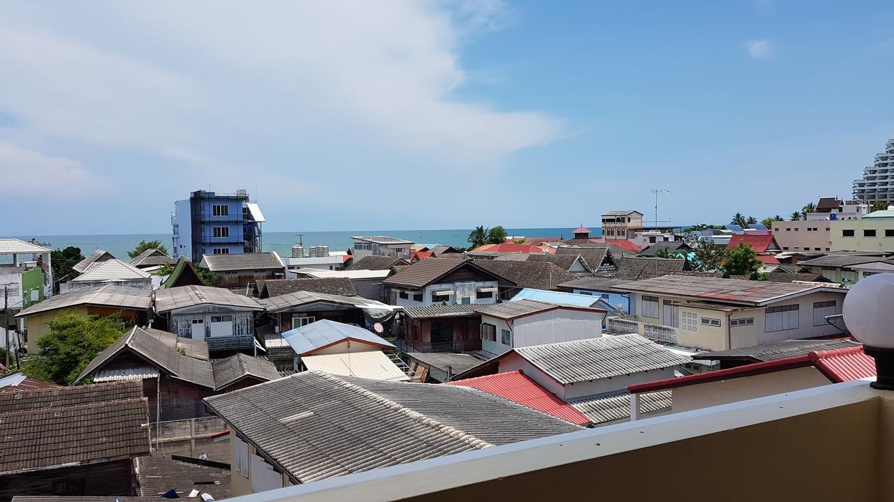 Baan Taweesuk Pensión HHQ Exterior foto